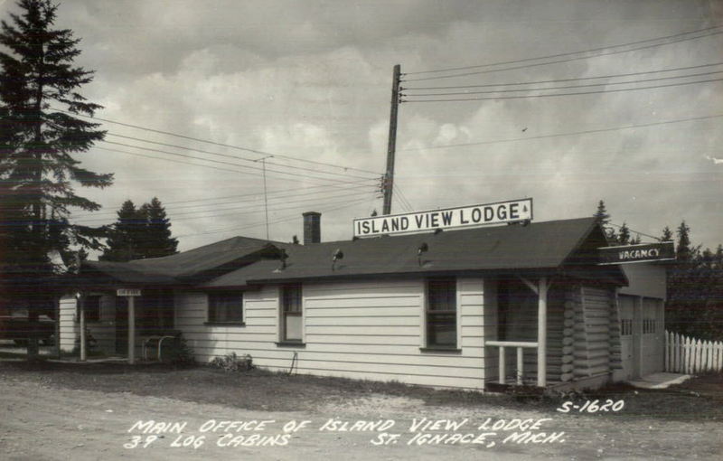 Chalet North Motel (Island View Lodge Motel) - Old Photo